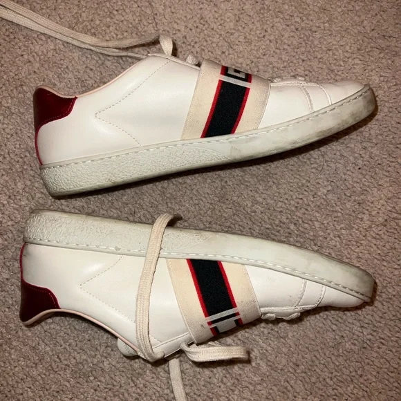 Gucci White Sneakers with Red and Black Accents - Picture 3 of 4
